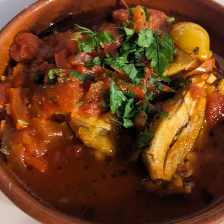 Chakhokhbili in a clay pot